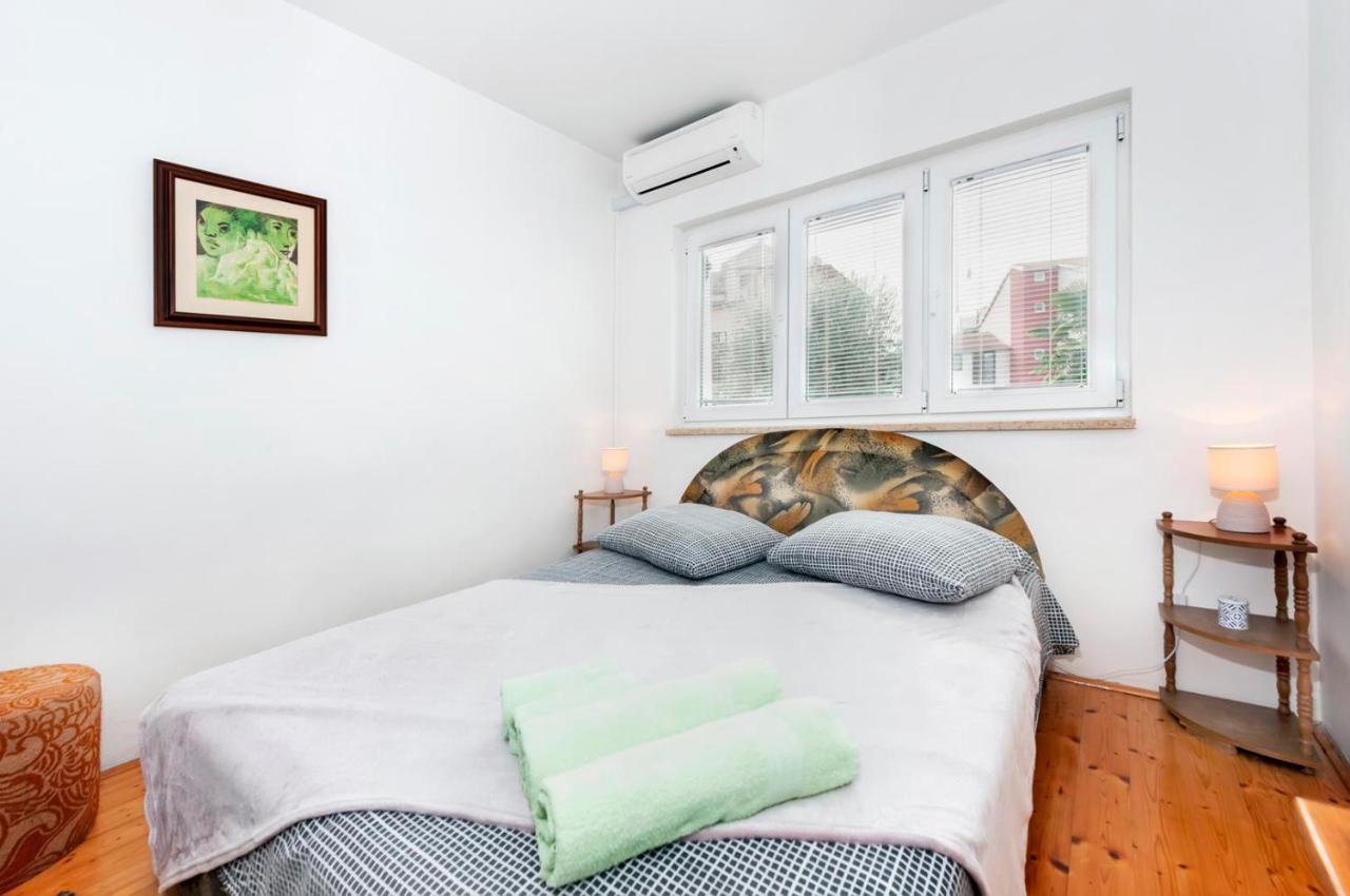 Vania Apartment *